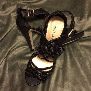 EUC Madden Girl Black Strappy Sandals Shoes
